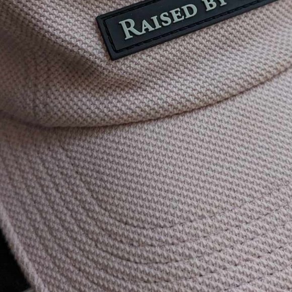 RAISED BY WOLVES - Light pink cap - Picture 6 of 6